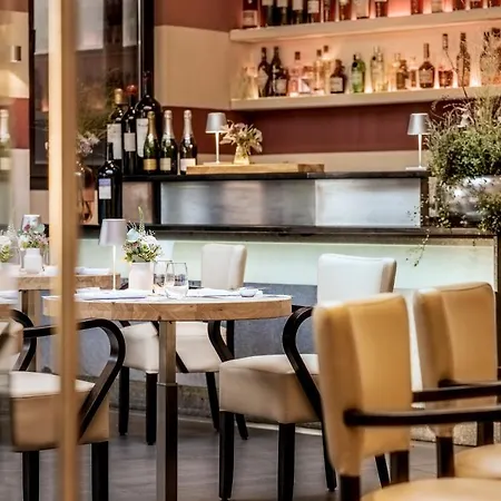 Romantik Neuhaus 4*