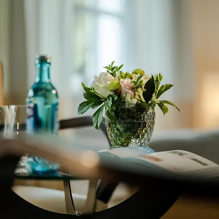 Romantik Neuhaus 4*