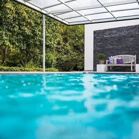 Romantik Neuhaus 4* Ίζερλον