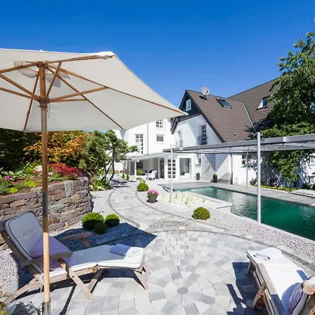Szálloda Romantik Neuhaus 4*