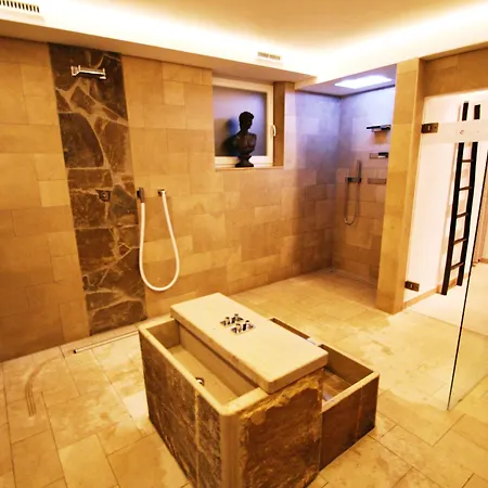 Romantik Neuhaus Szálloda Iserlohn