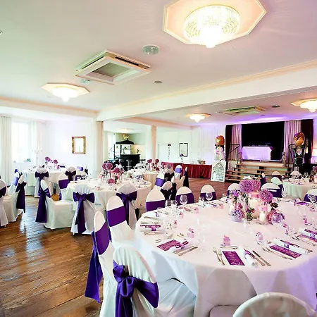 Romantik Neuhaus Szálloda