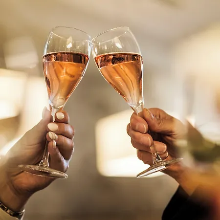 Romantik Neuhaus Szálloda Iserlohn