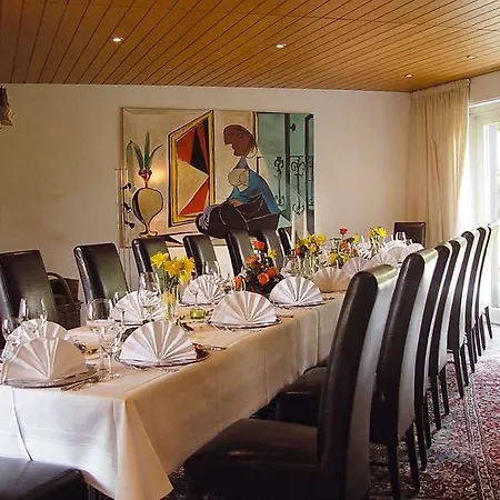 Romantik Neuhaus Ξενοδοχείο 4*