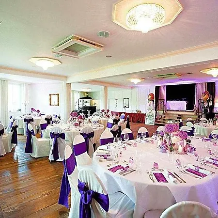 Romantik Neuhaus 4*