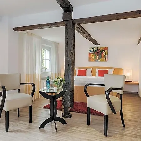 Romantik Neuhaus Ίζερλον