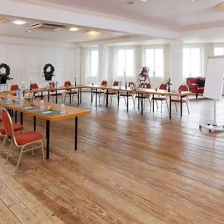 Romantik Neuhaus 4*
