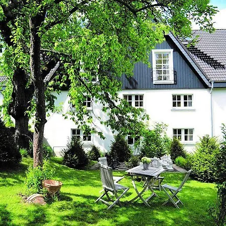 Romantik Neuhaus 4*
