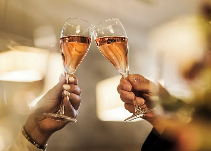 Romantik Neuhaus 호텔 이제를론