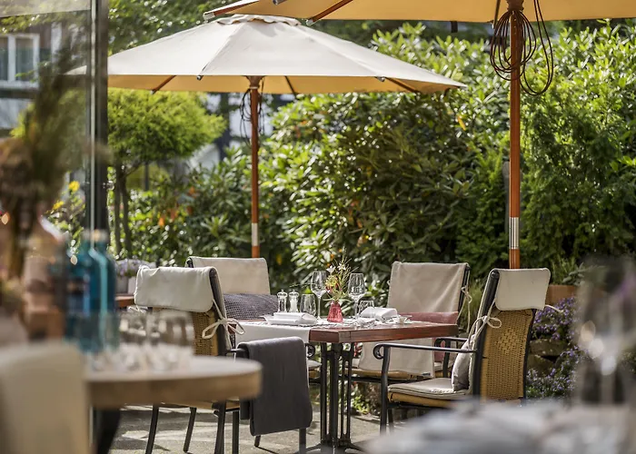 Romantik Neuhaus Hotel 4*