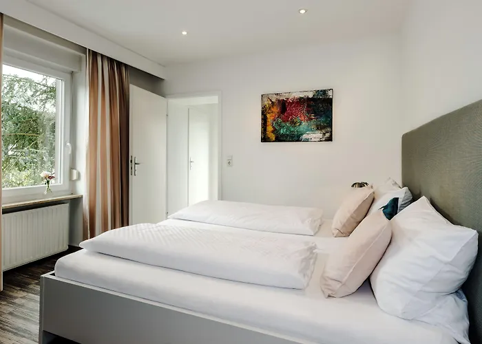 호텔 Romantik Neuhaus 4*