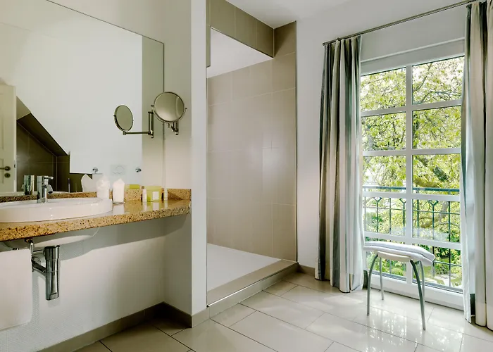 호텔 Romantik Neuhaus